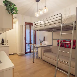 Ihost - Lucania 3 , Milano Italia